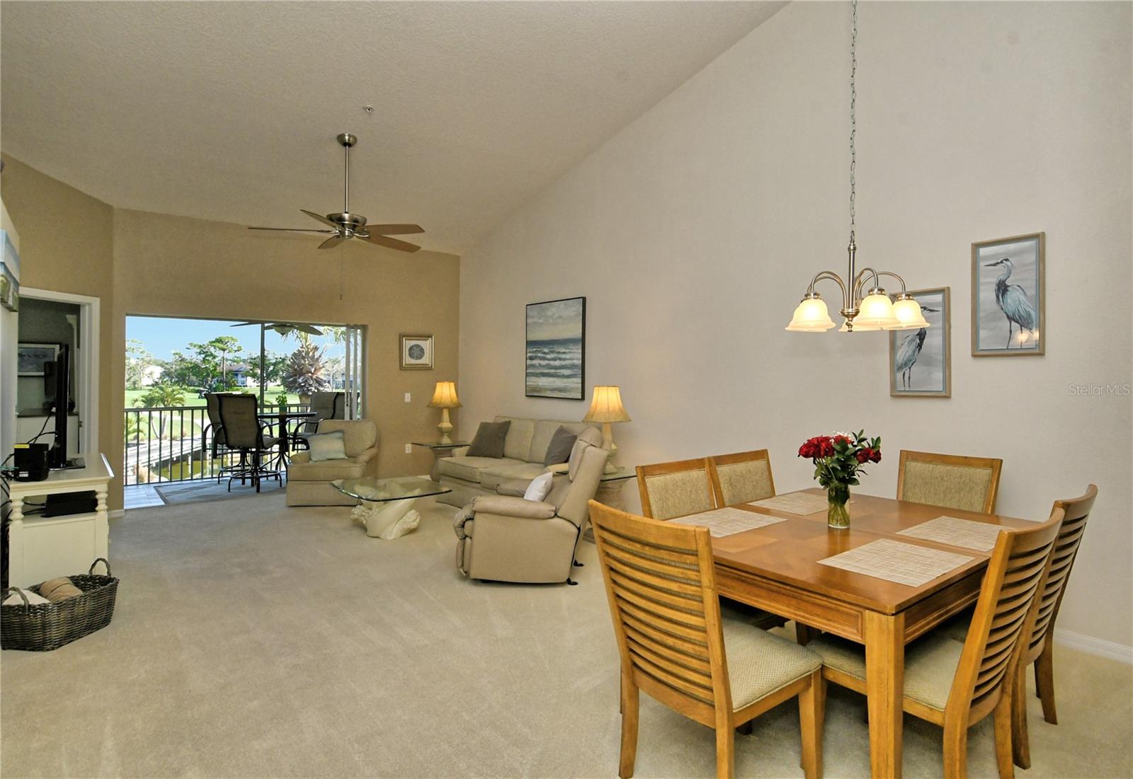 A4641046 Property Photo