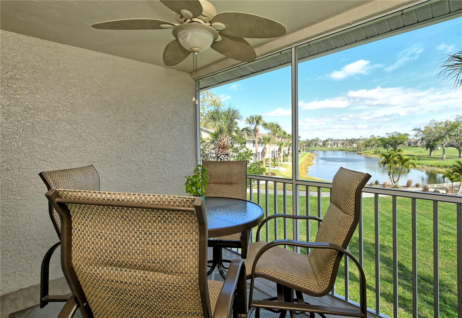 A4641046 Property Photo