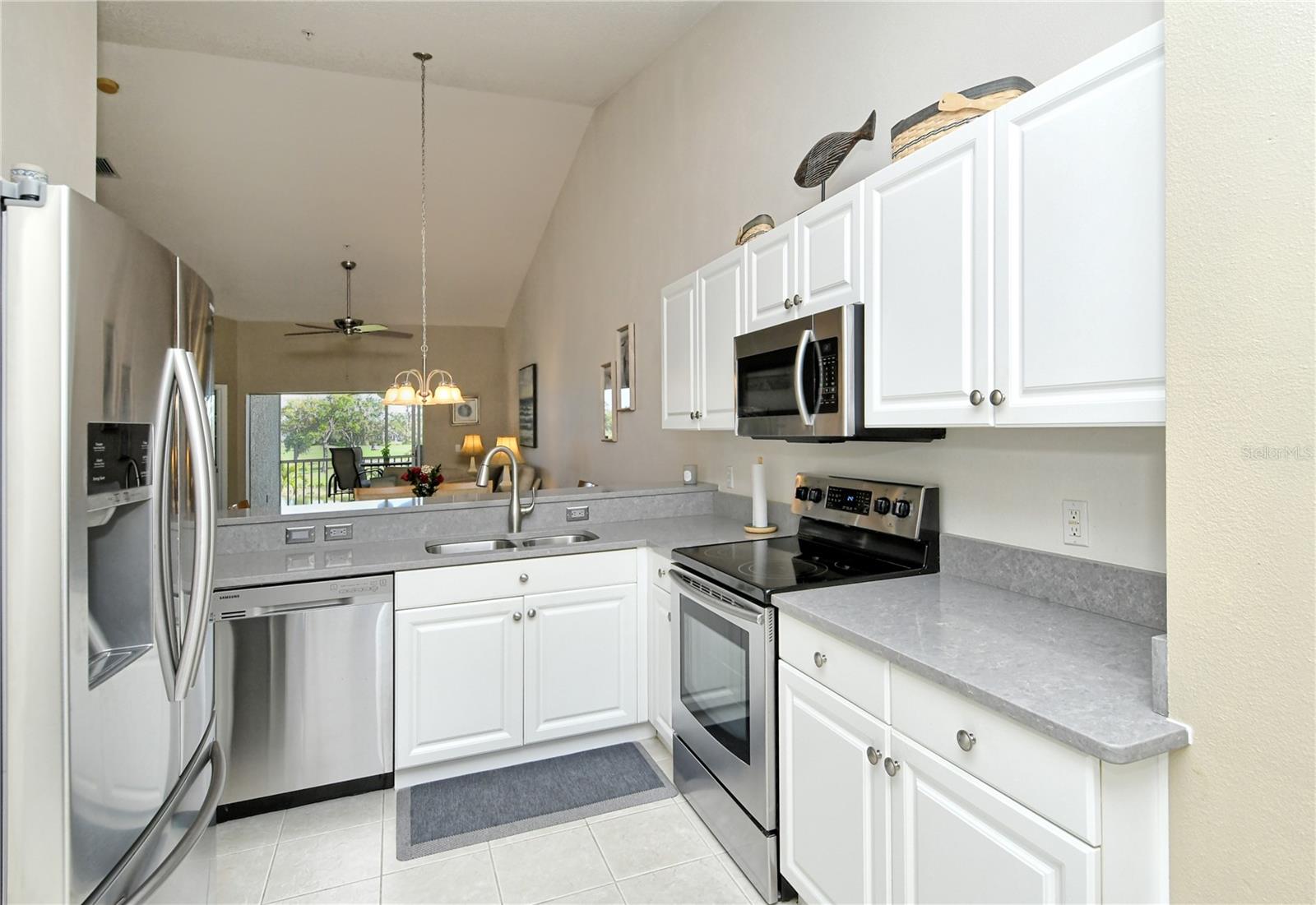 A4641046 Property Photo