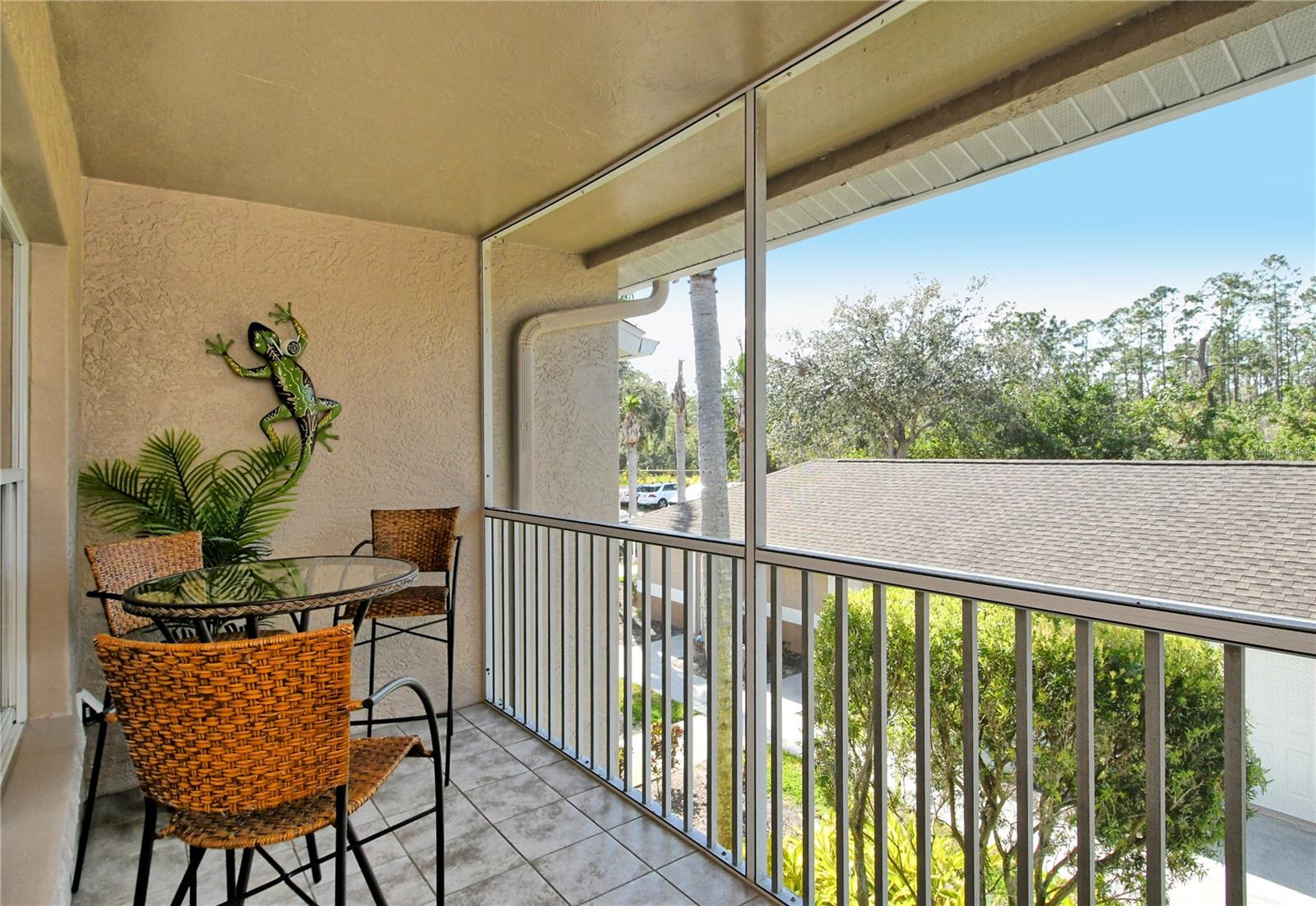 A4641046 Property Photo