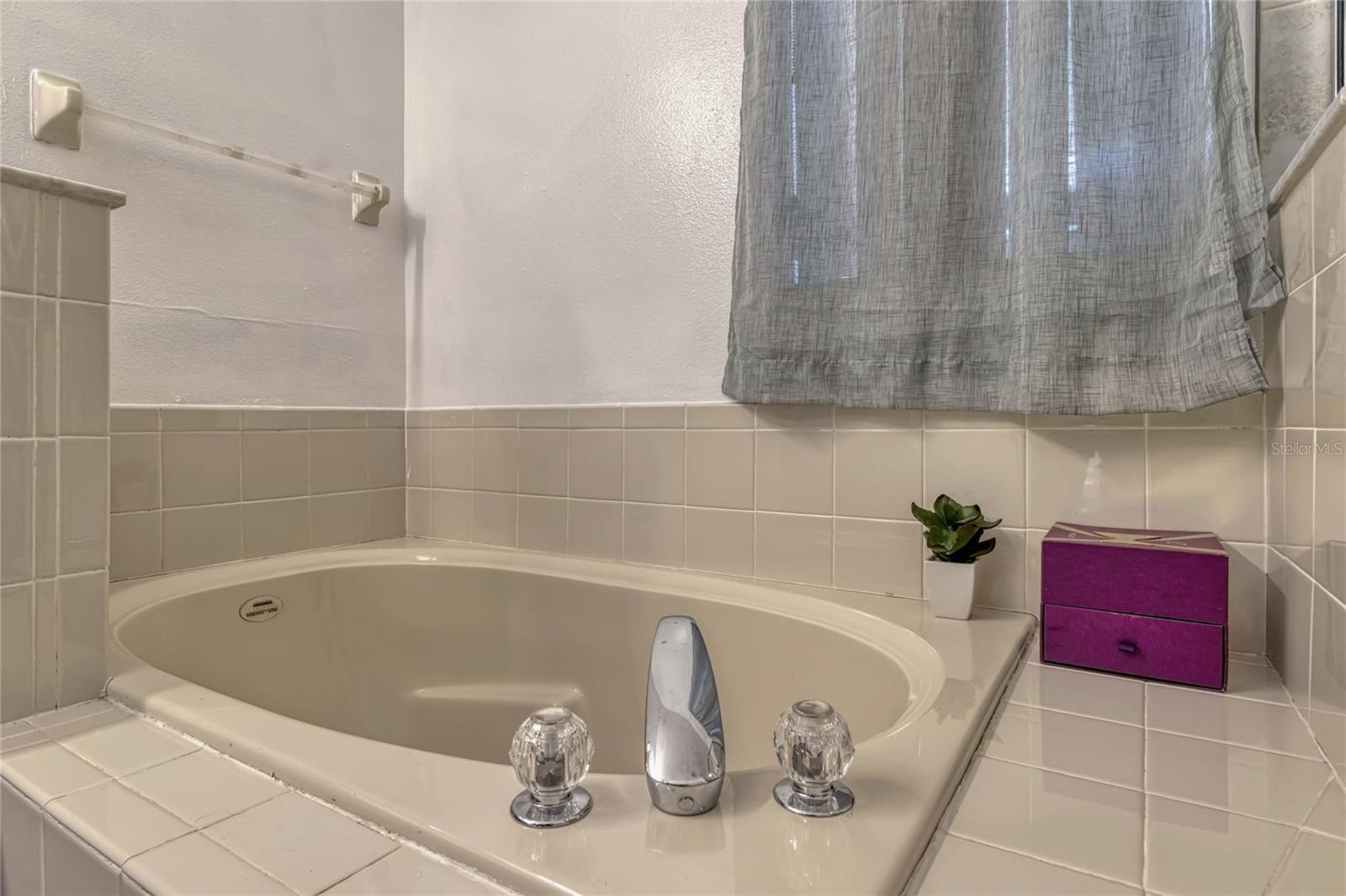 372 AYLESBURY CT, KISSIMMEE, FL, 34758