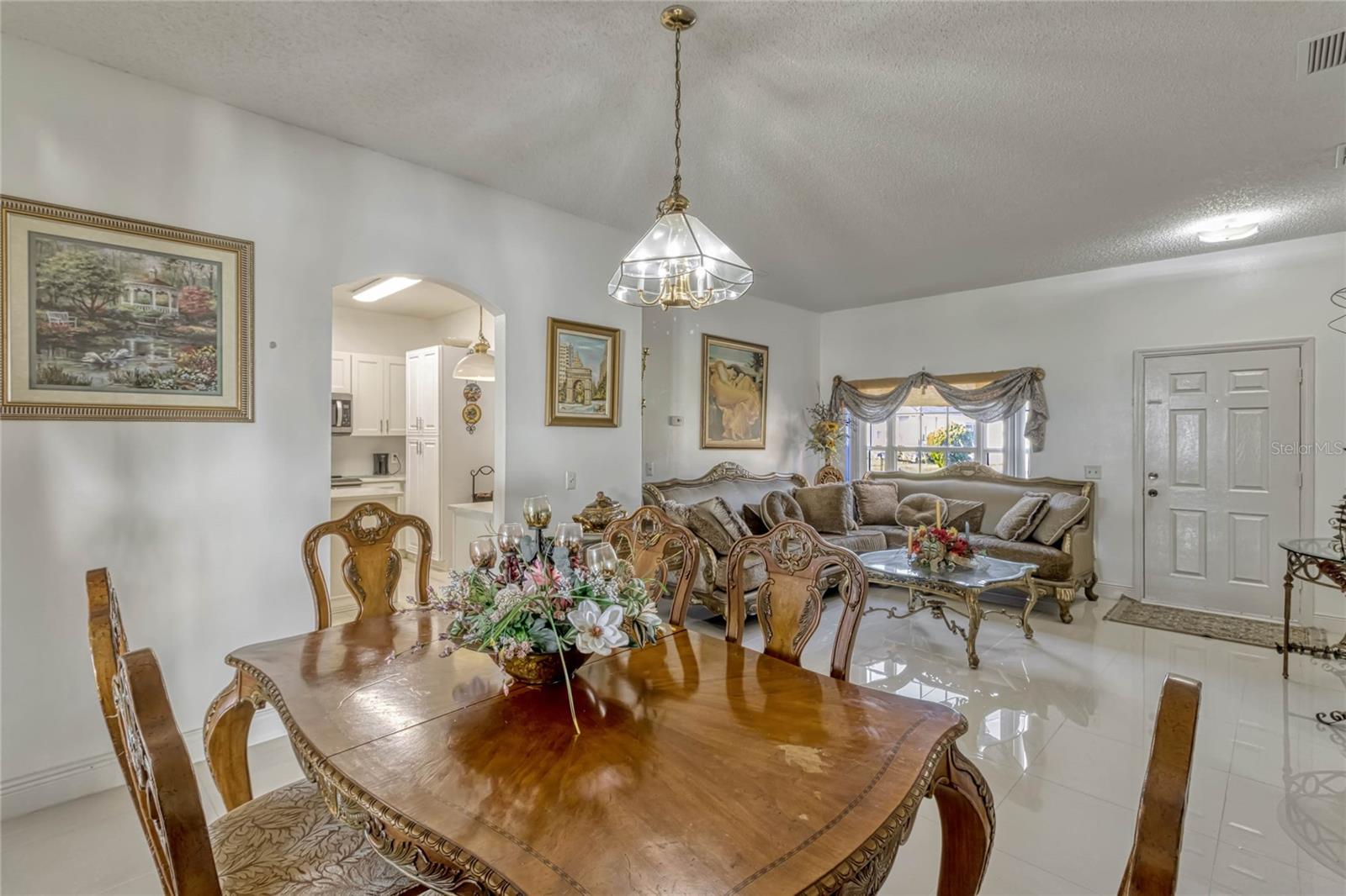372 AYLESBURY CT, KISSIMMEE, FL, 34758