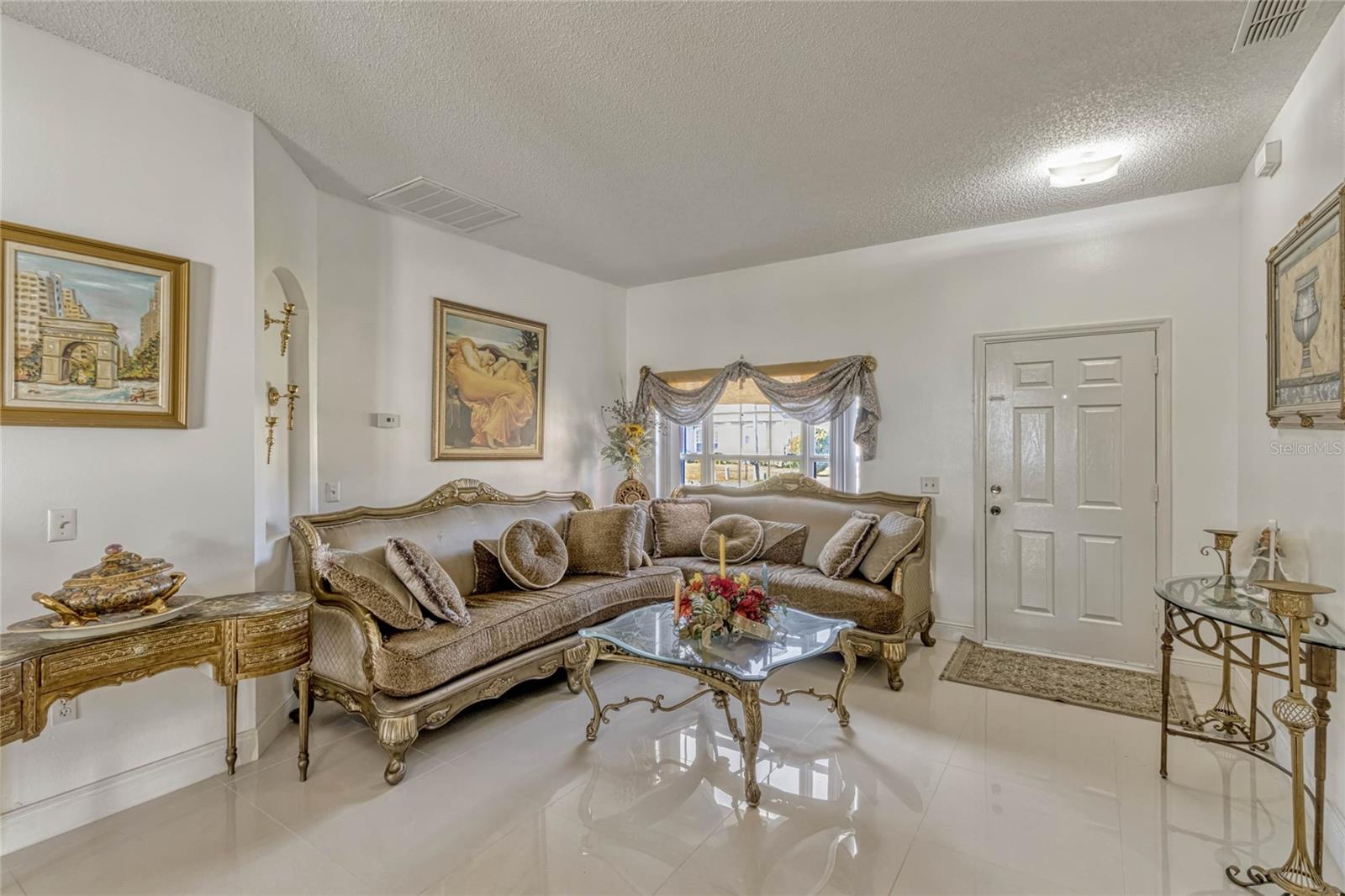 372 AYLESBURY CT, KISSIMMEE, FL, 34758