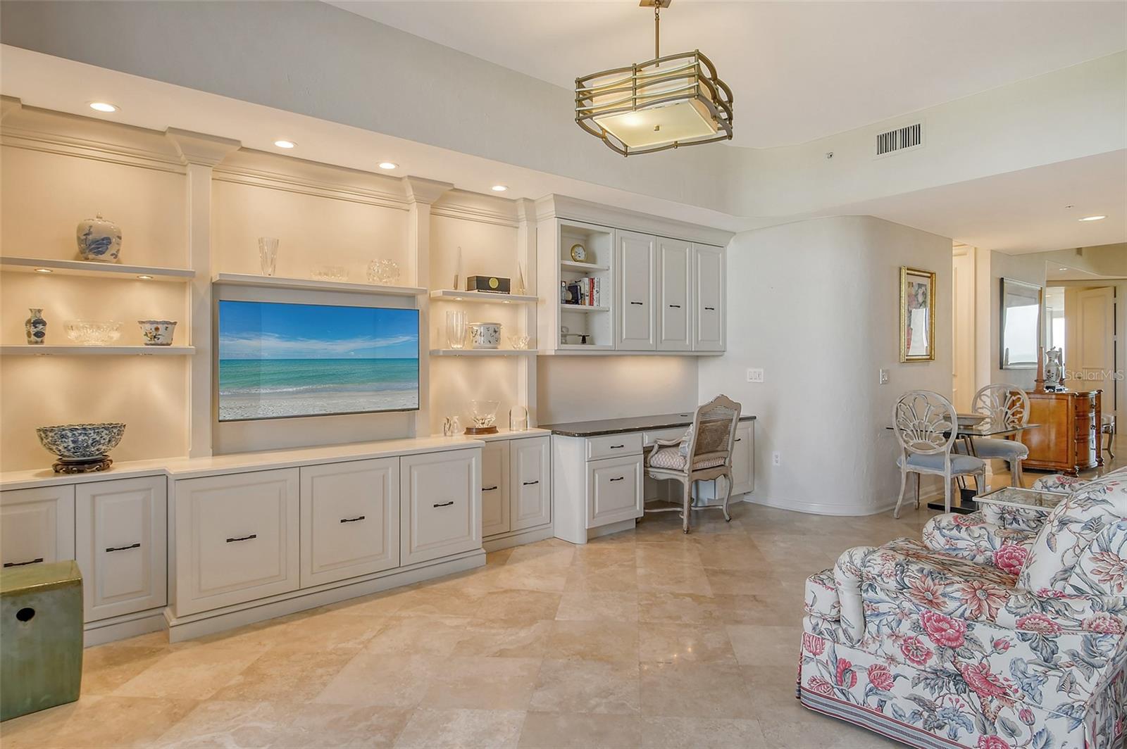 415 L AMBIANCE DR #D606, LONGBOAT KEY, FL, 34228