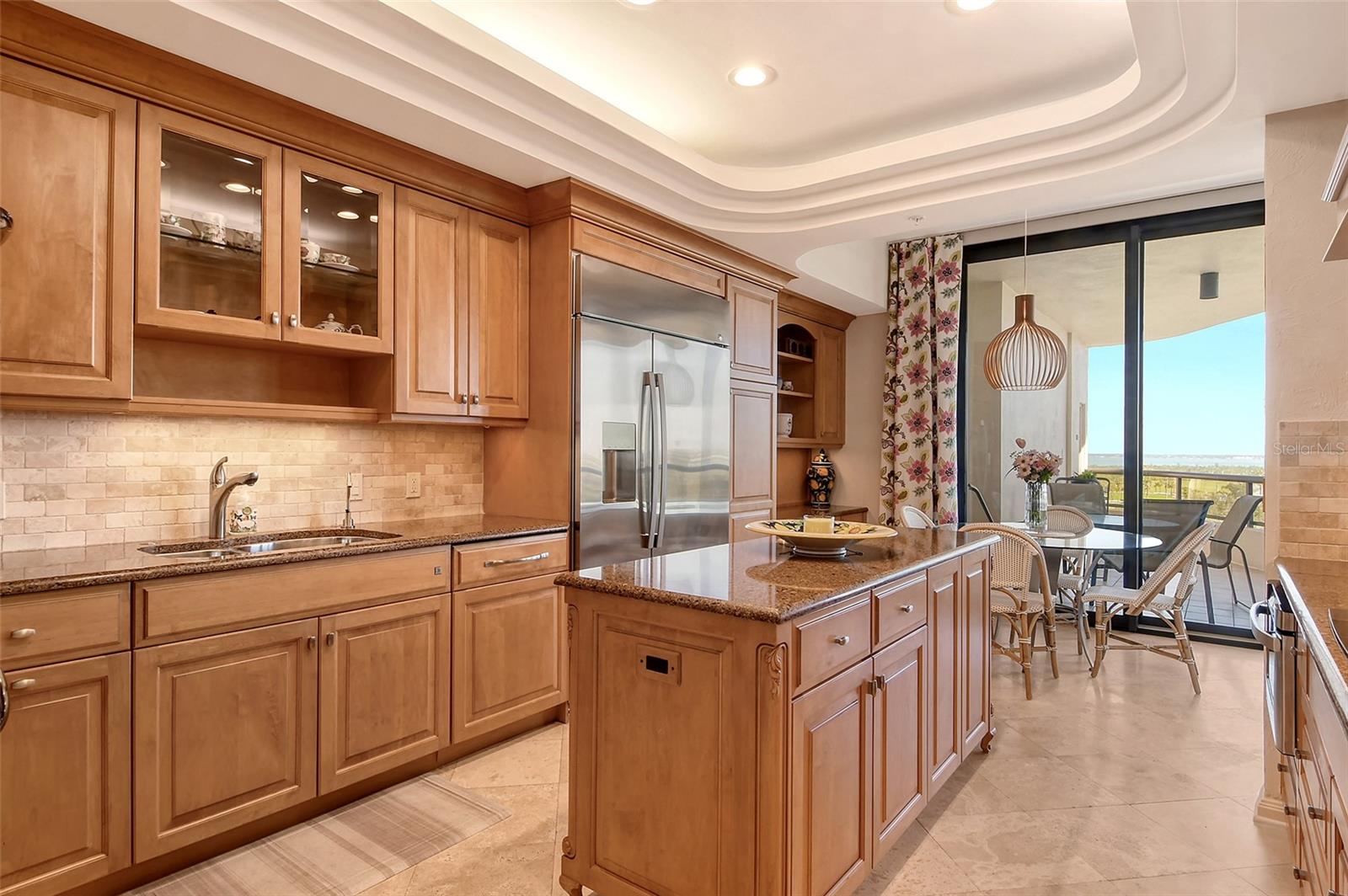 415 L AMBIANCE DR #D606, LONGBOAT KEY, FL, 34228