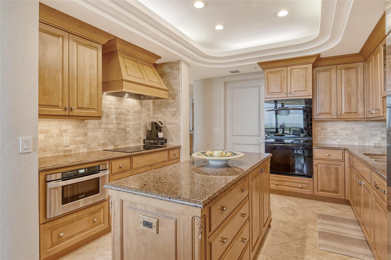 415 L AMBIANCE DR #D606, LONGBOAT KEY, FL, 34228