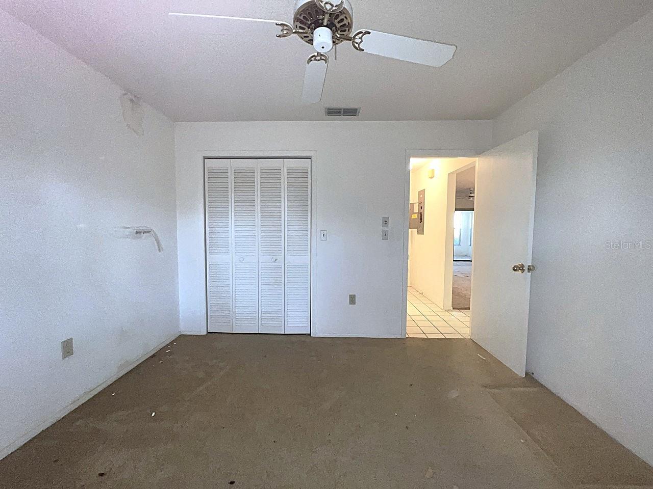 W7872601 Property Photo