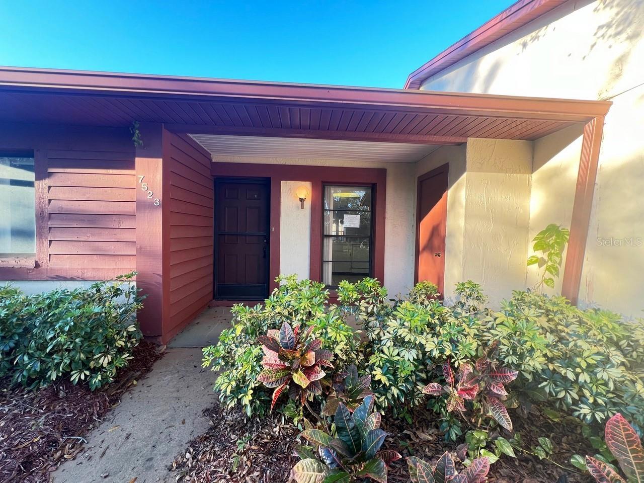 W7872601 Property Photo