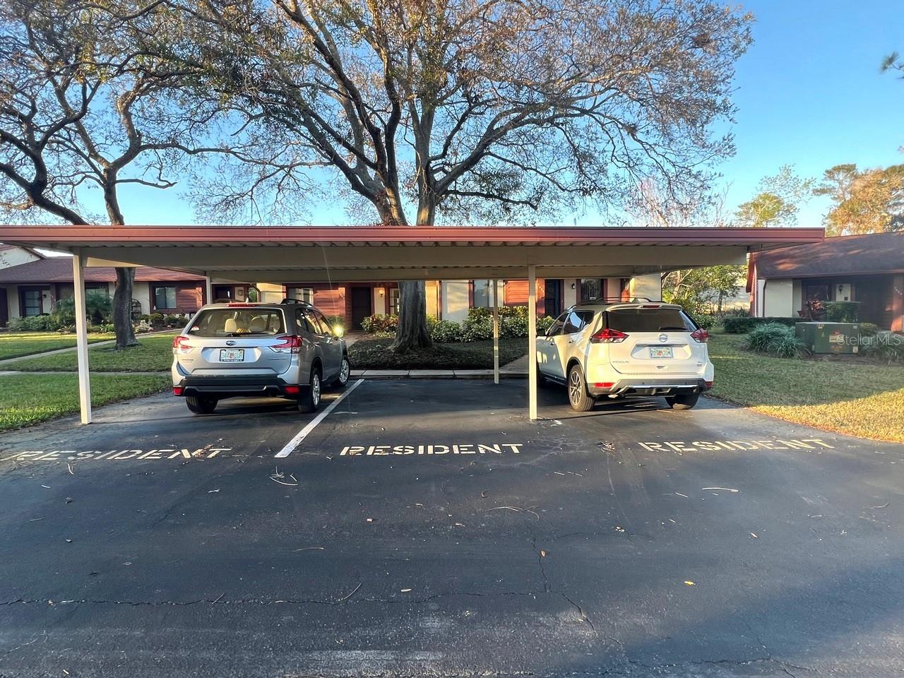 W7872601 Property Photo