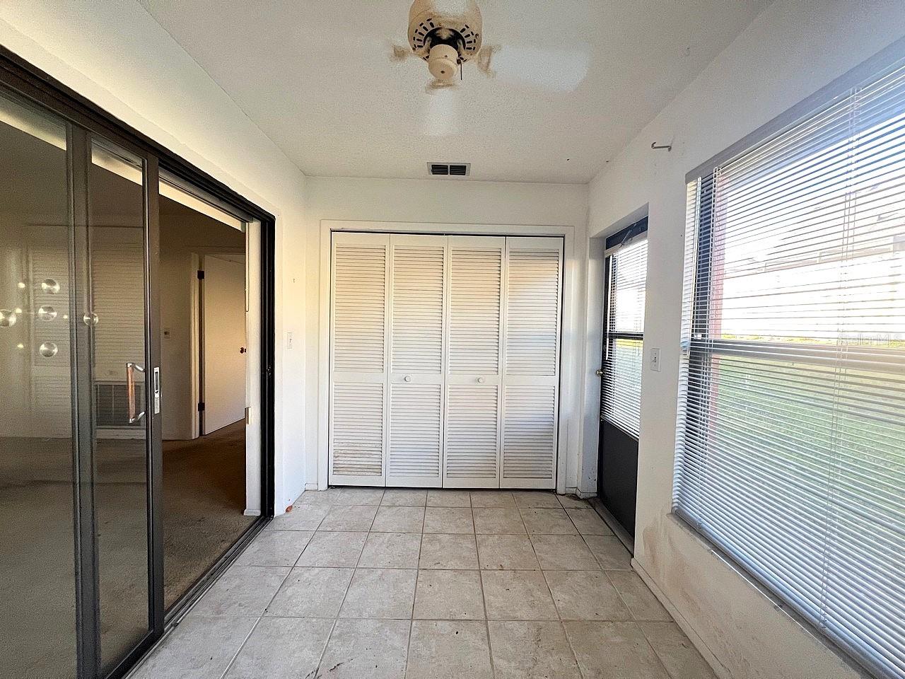 W7872601 Property Photo