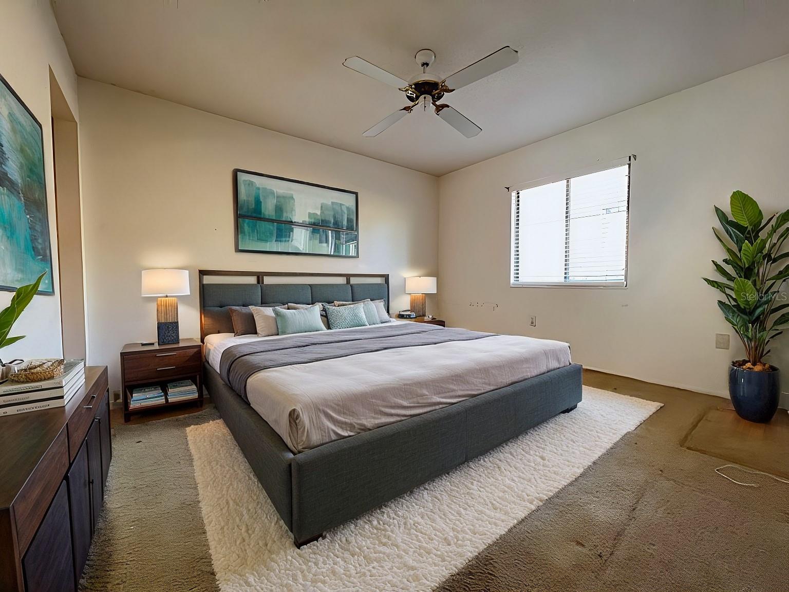 W7872601 Property Photo