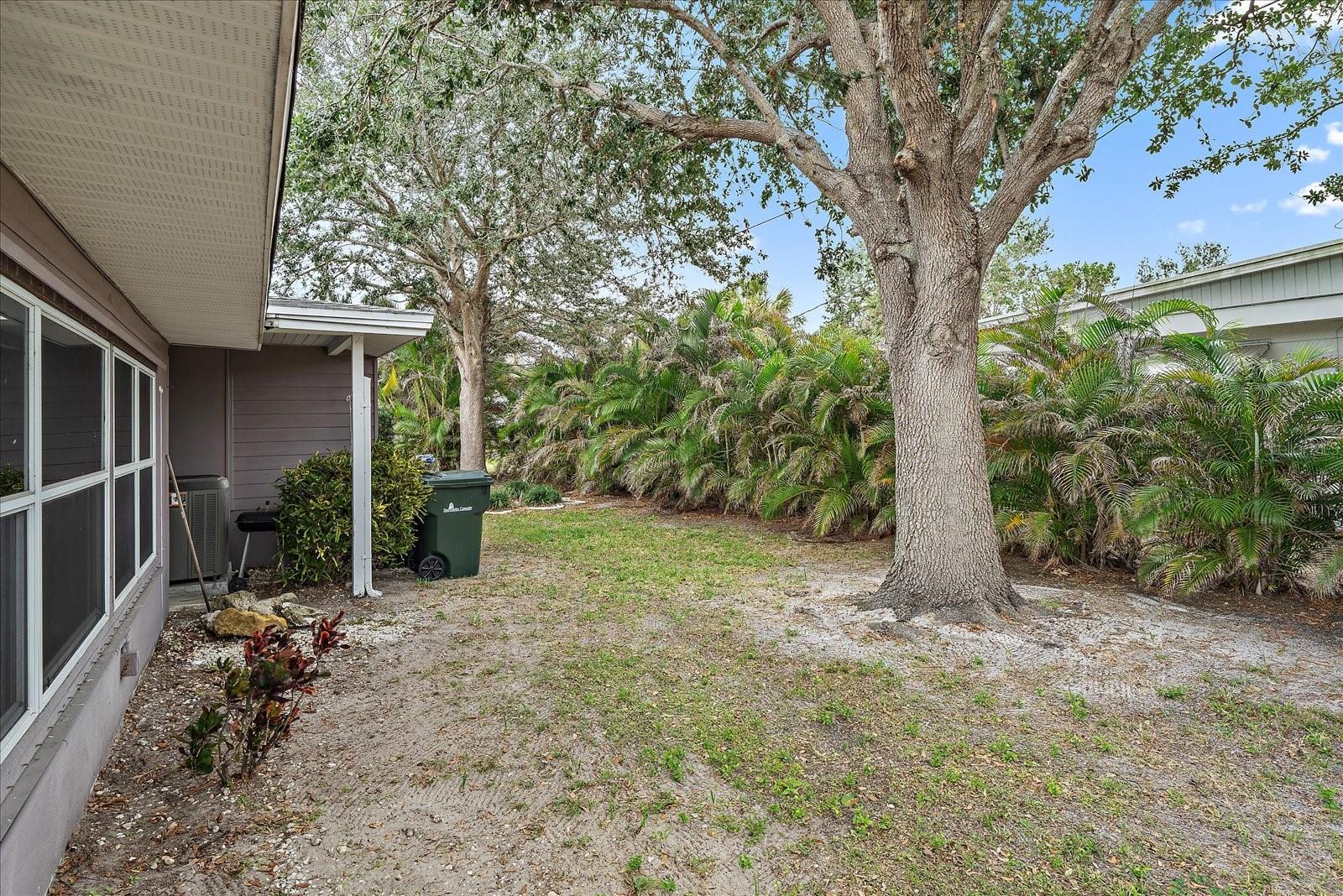 1703 BAL HARBOUR DR #2, VENICE, FL, 34293