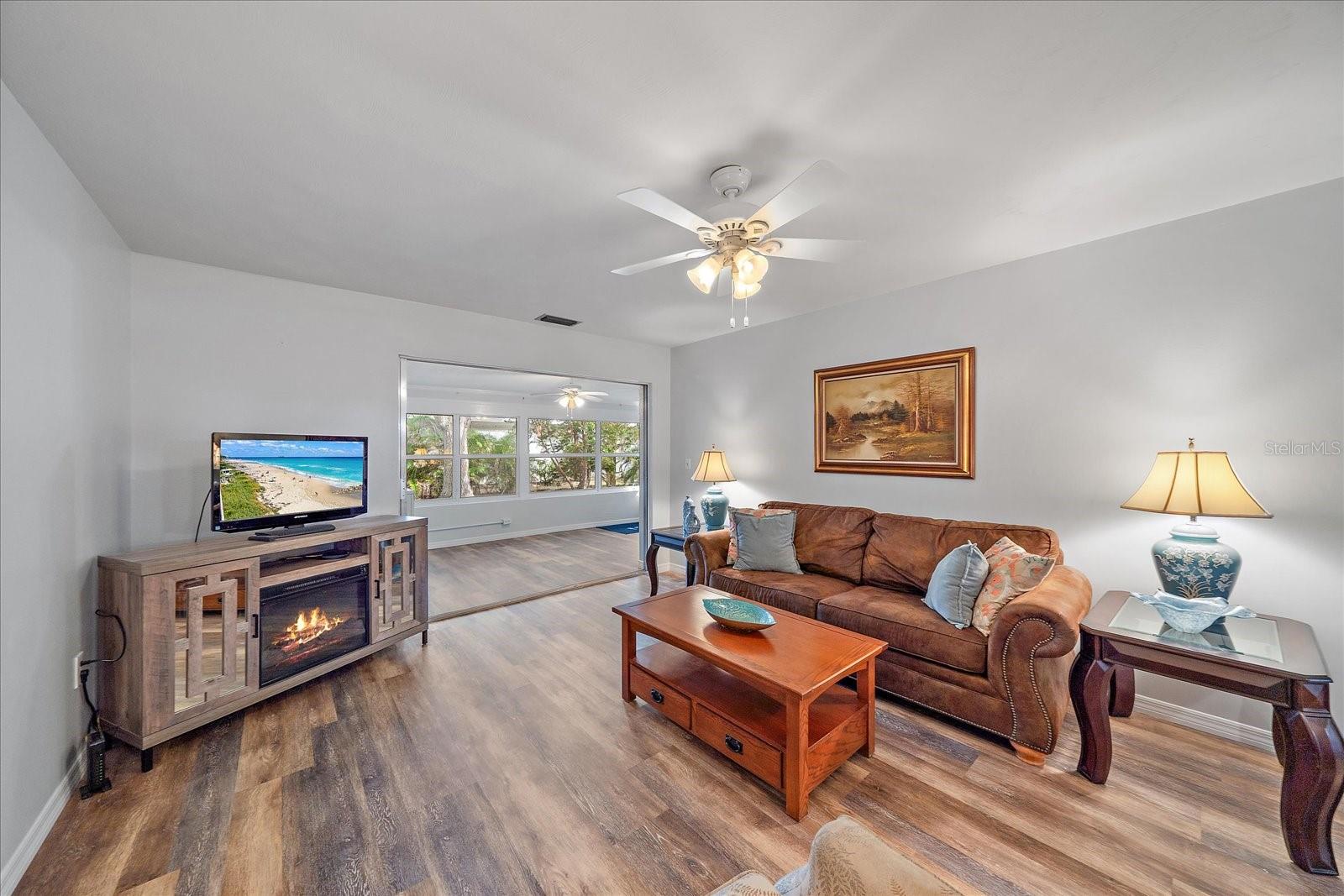 1703 BAL HARBOUR DR #2, VENICE, FL, 34293