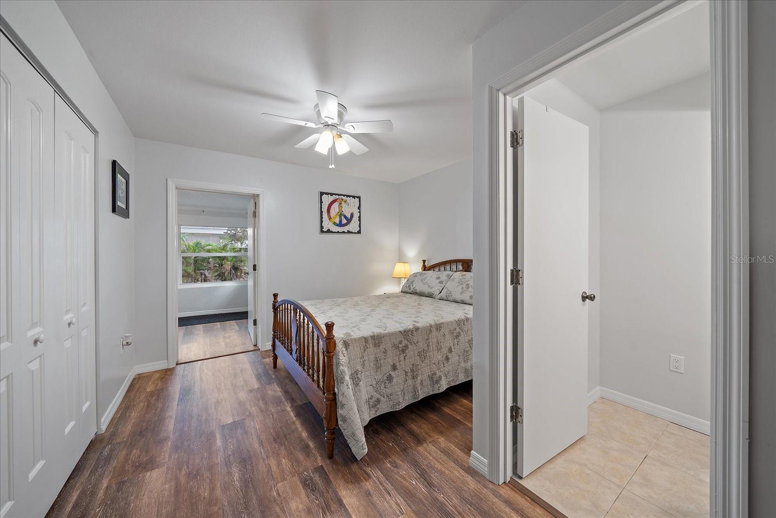 1703 BAL HARBOUR DR #2, VENICE, FL, 34293