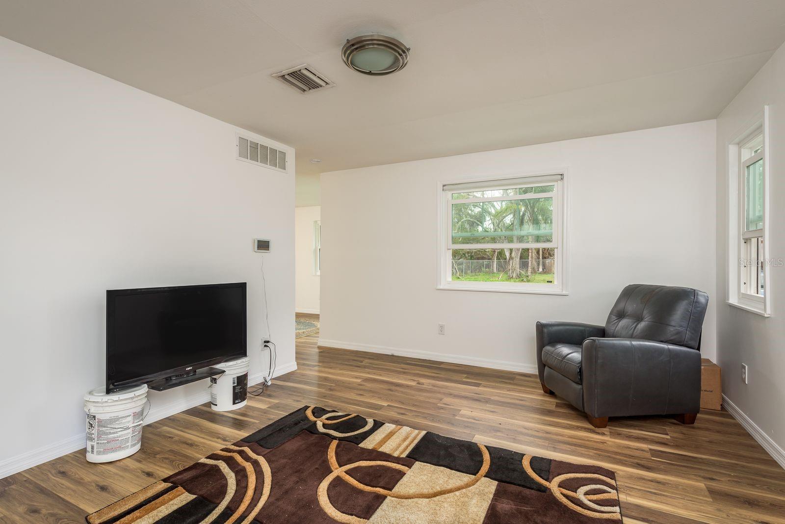 1777 APACHE TRL, CLEARWATER, FL, 33755