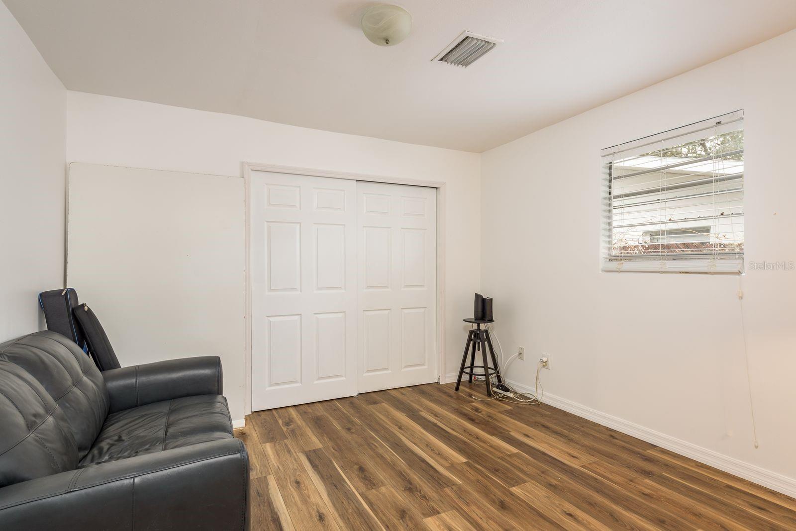 1777 APACHE TRL, CLEARWATER, FL, 33755