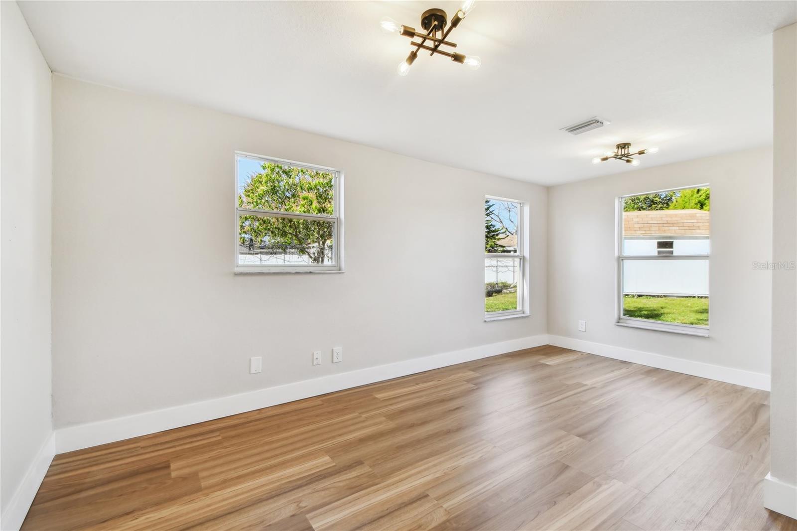 8899 53RD WAY N, PINELLAS PARK, FL, 33782