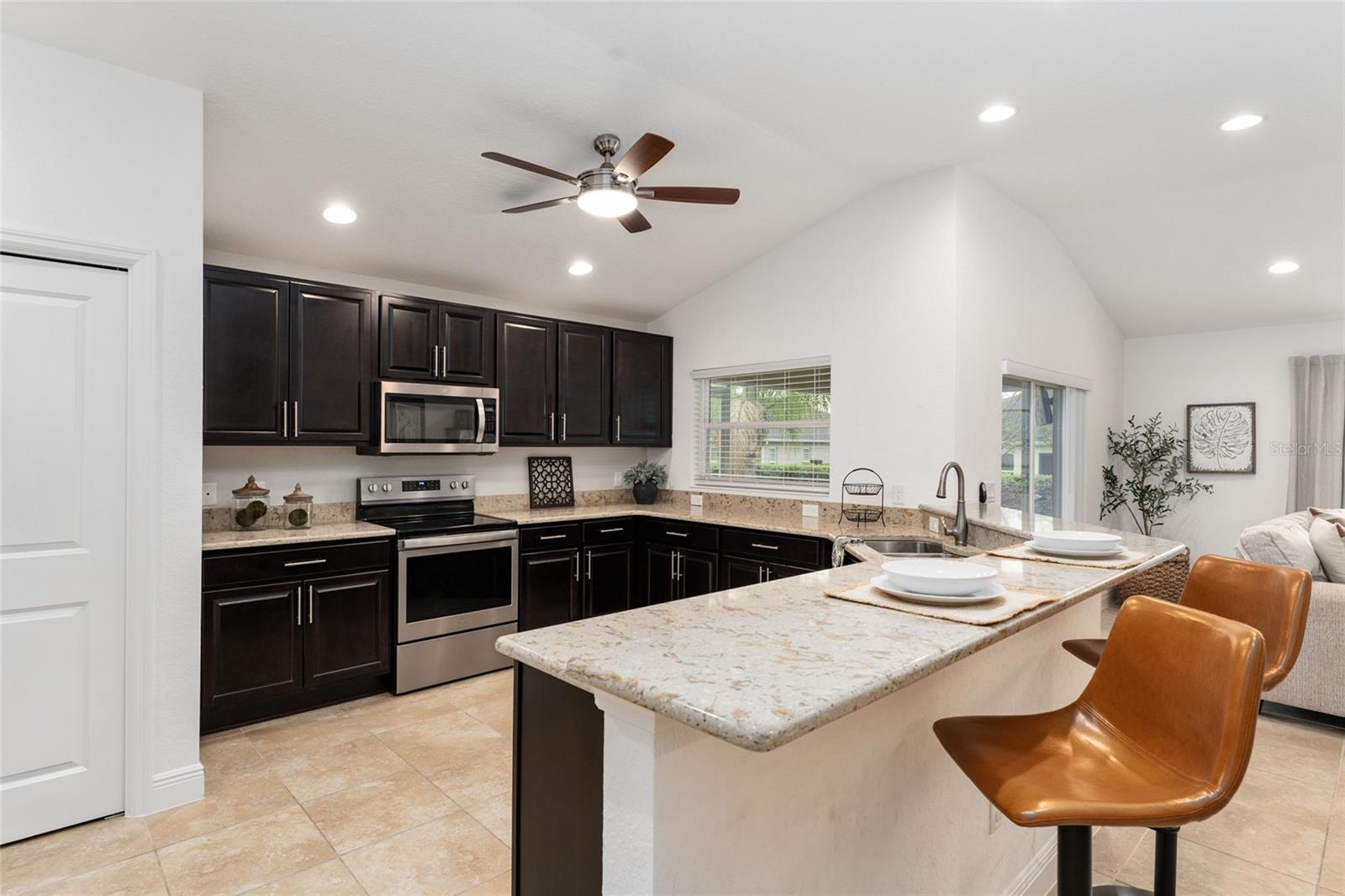 10396 SILVER MAPLE AVE, OXFORD, FL, 34484