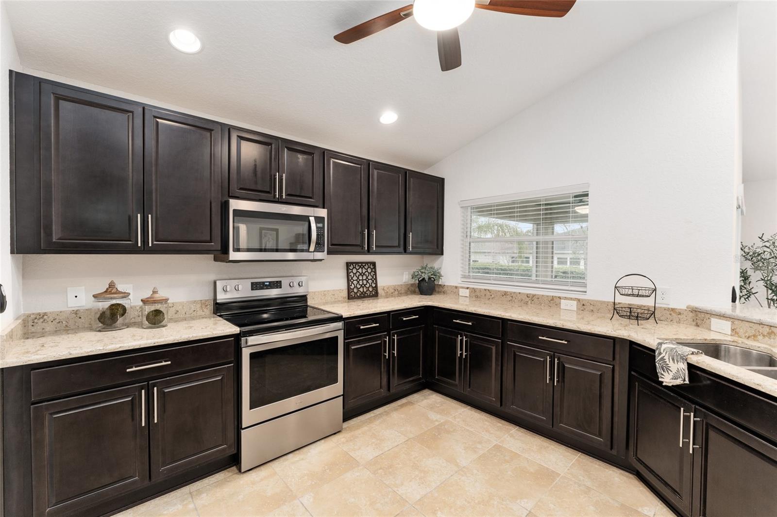 10396 SILVER MAPLE AVE, OXFORD, FL, 34484