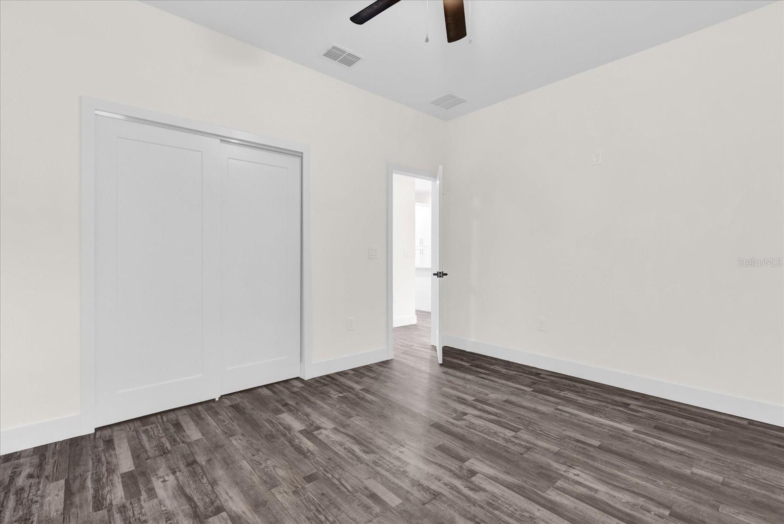 26 S THOMPSON RD, APOPKA, FL, 32703