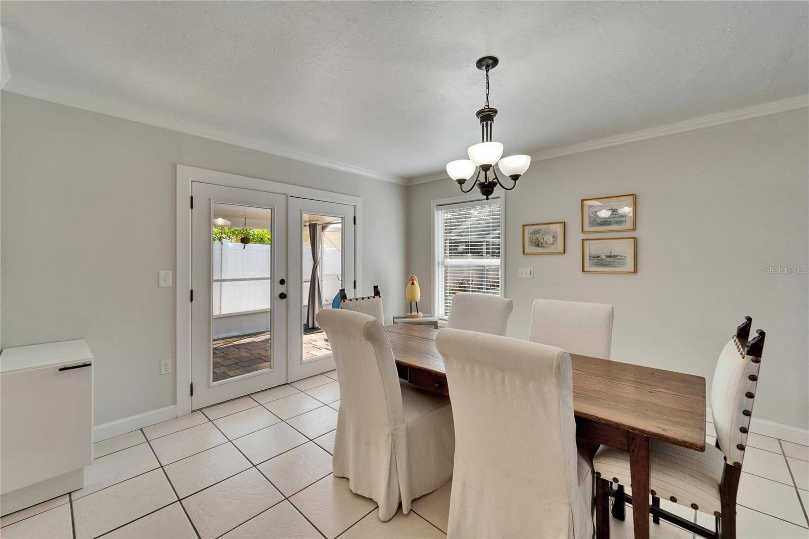 2913 WILLIAMSBURG ST, SARASOTA, FL, 34231
