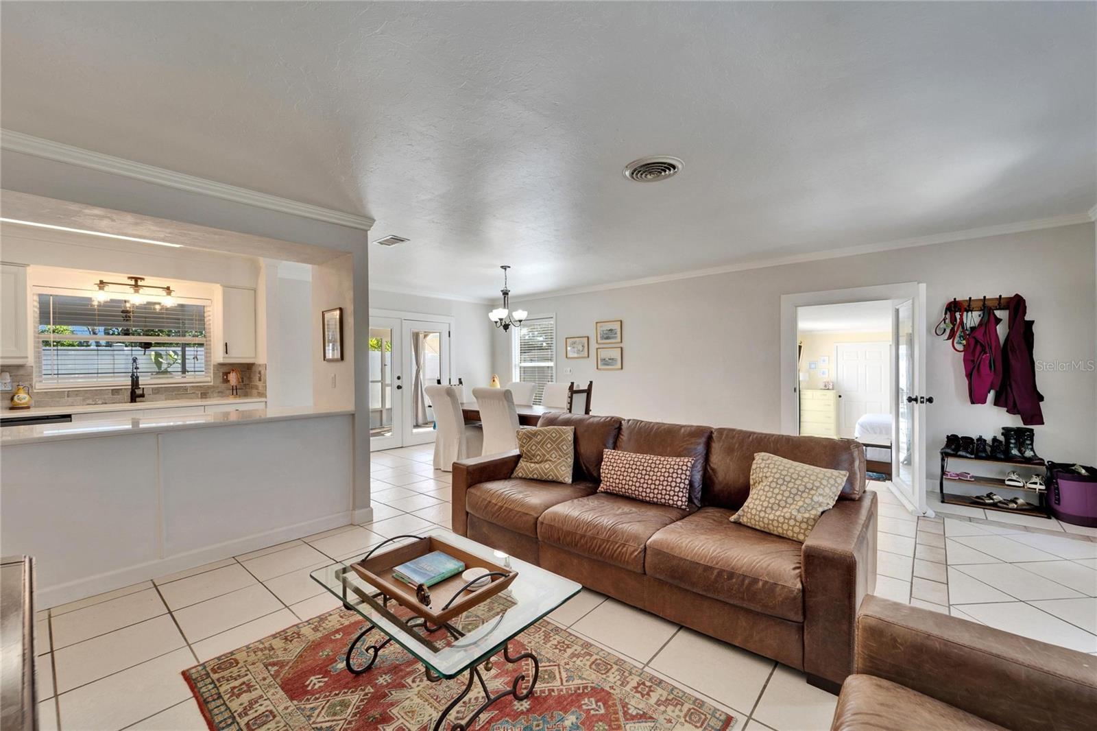 2913 WILLIAMSBURG ST, SARASOTA, FL, 34231