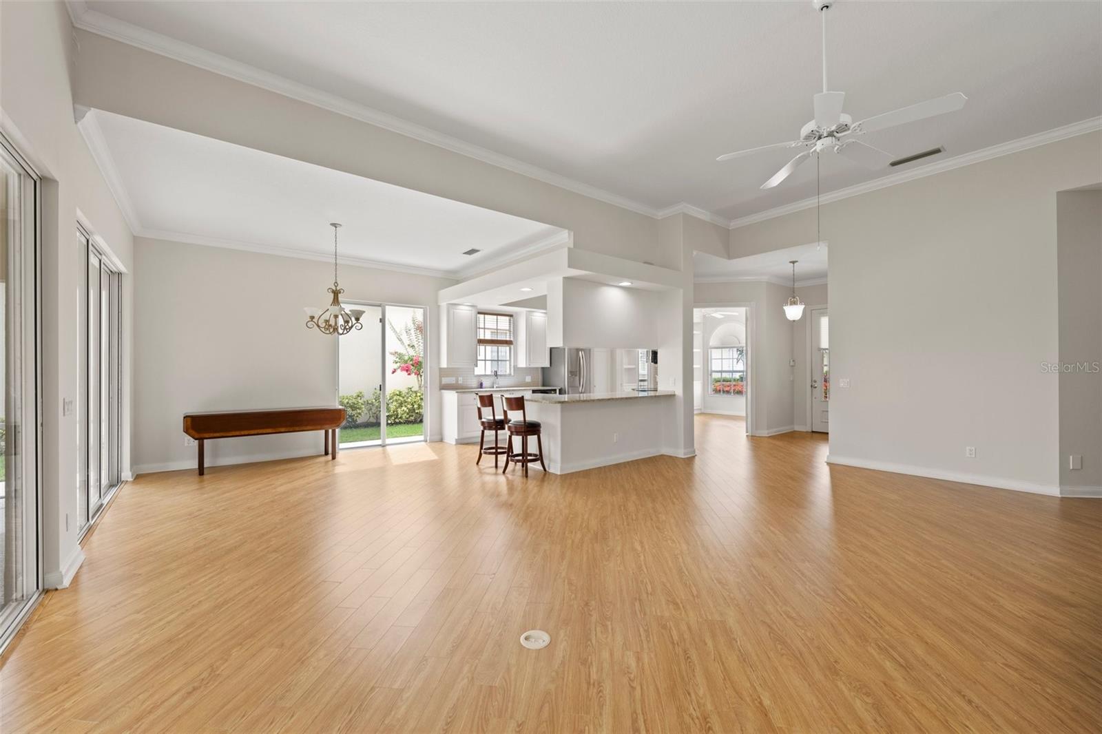 A4641083 Property Photo