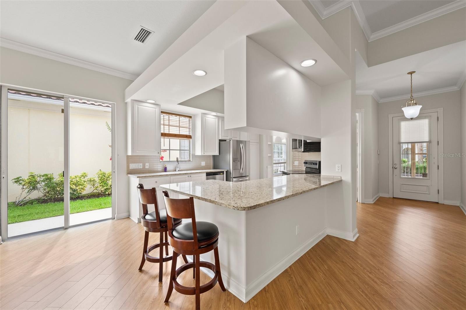 A4641083 Property Photo