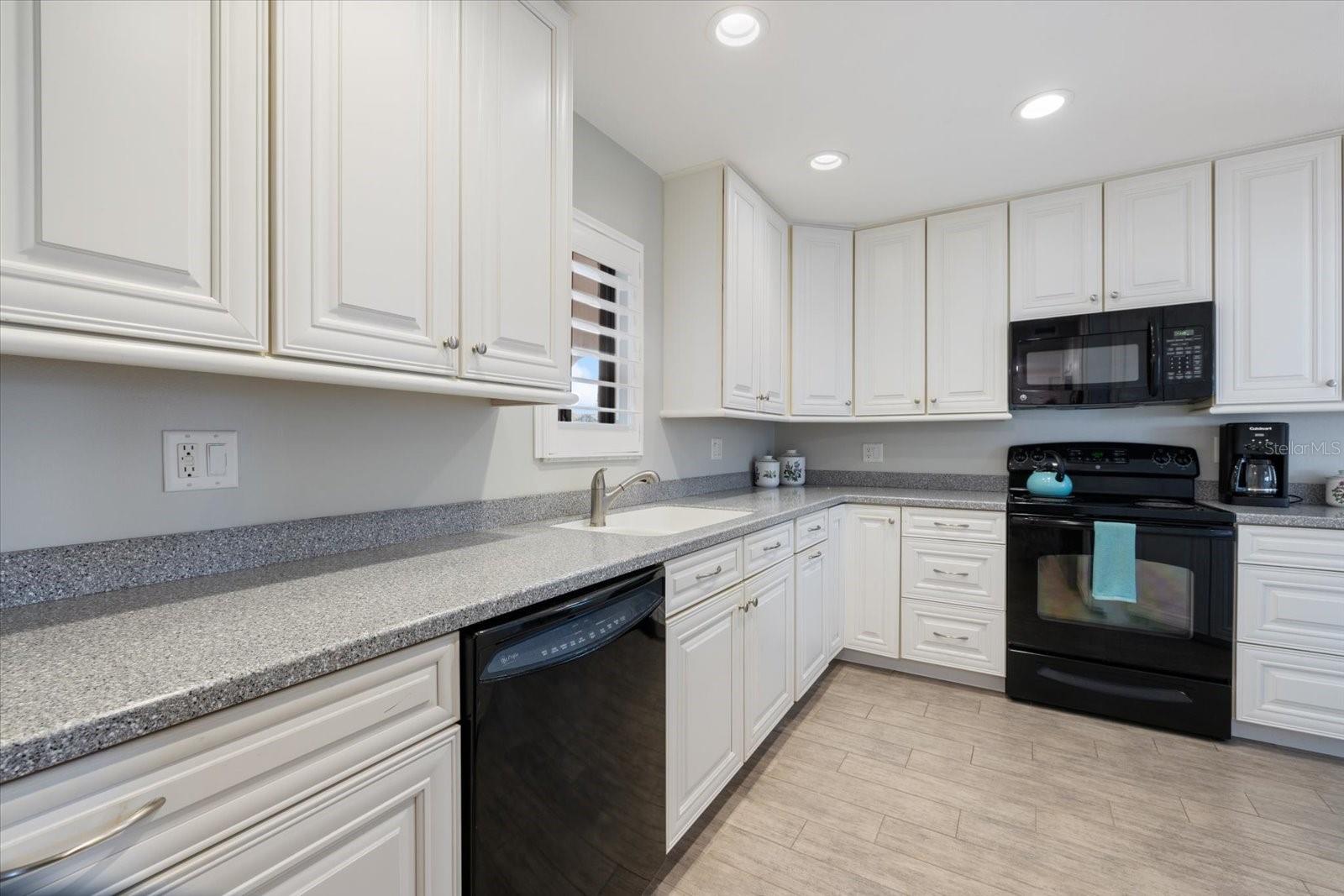 822 CAPRI ISLES BLVD #210, VENICE, FL, 34292