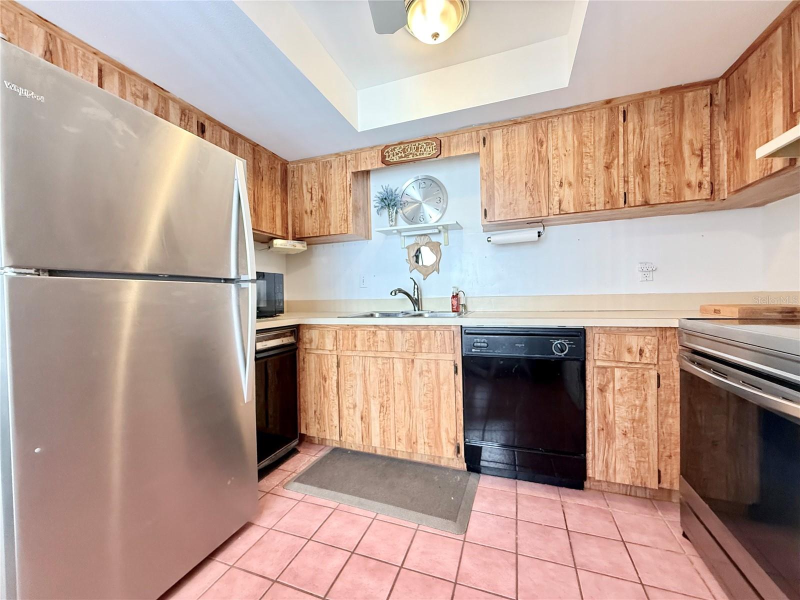 9000 COMMODORE DR #302, SEMINOLE, FL, 33776