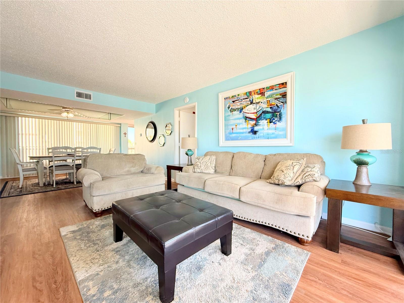 9000 COMMODORE DR #302, SEMINOLE, FL, 33776