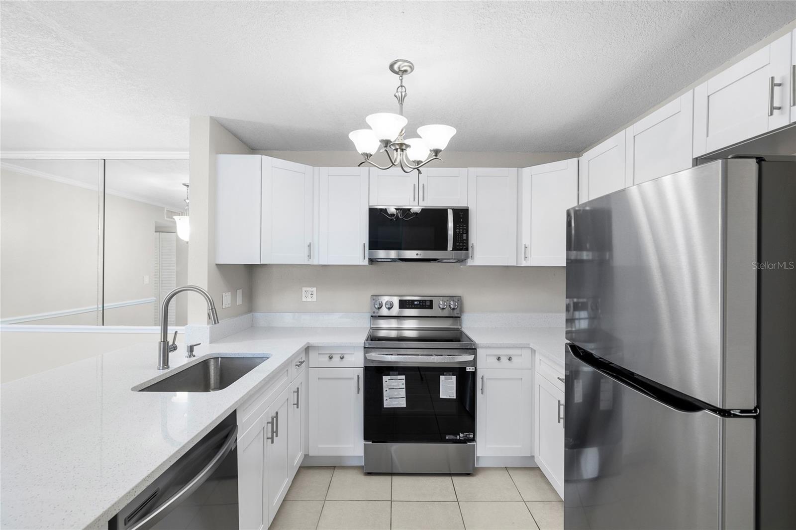 5618 BAYWATER DR #5618, TAMPA, FL, 33615