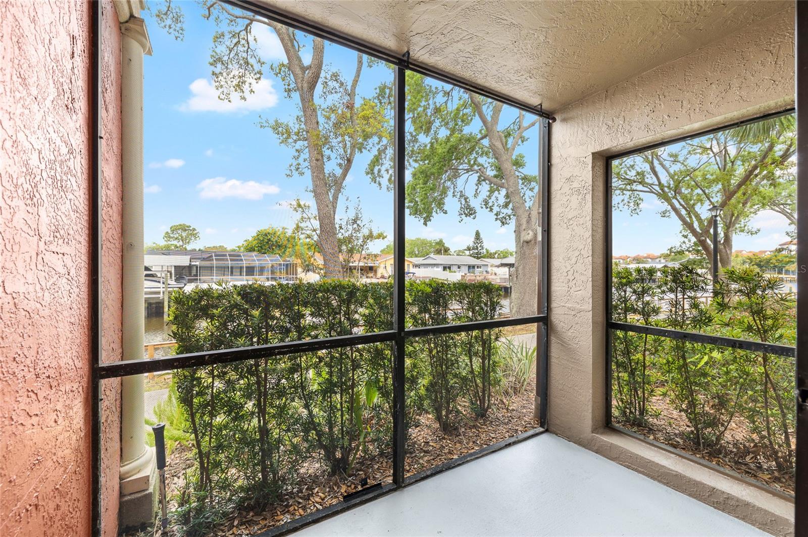 5618 BAYWATER DR #5618, TAMPA, FL, 33615