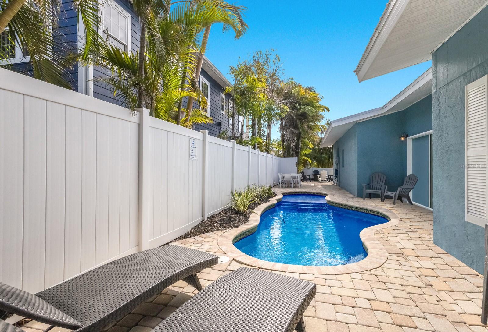 6201 HOLMES BLVD, HOLMES BEACH, FL, 34217