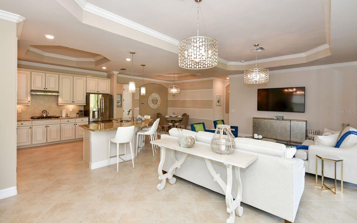 5930 CESSNA RUN, BRADENTON, FL, 34211