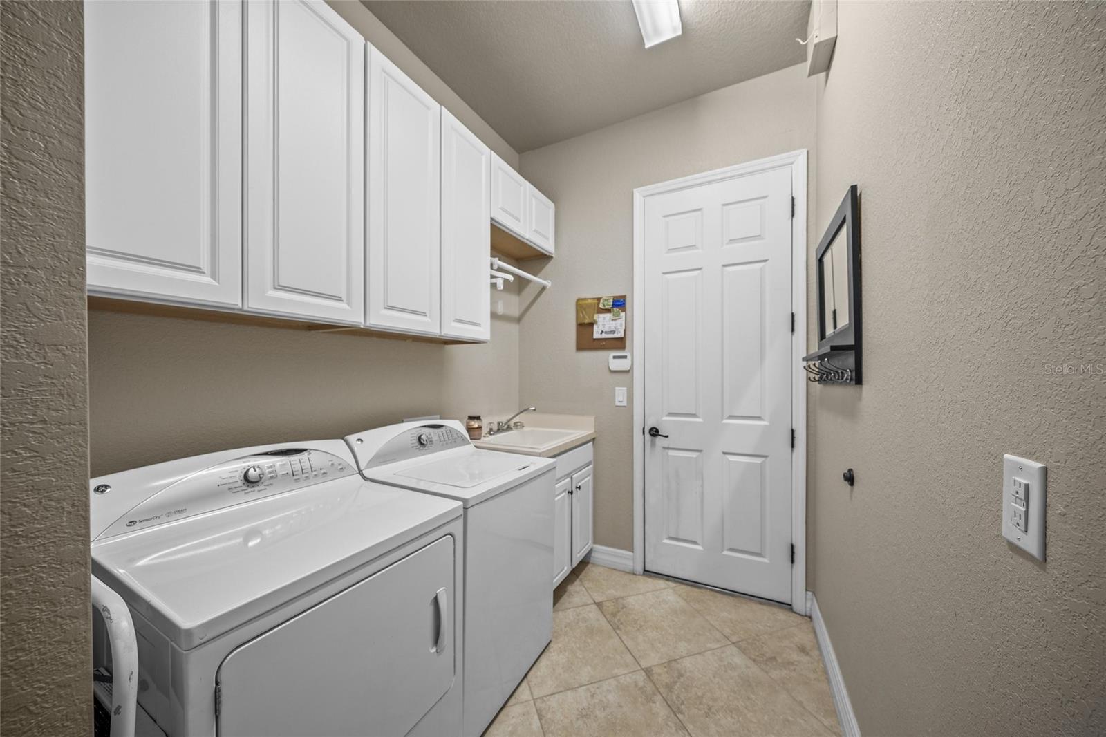 8294 BARTON FARMS BLVD, SARASOTA, FL, 34240