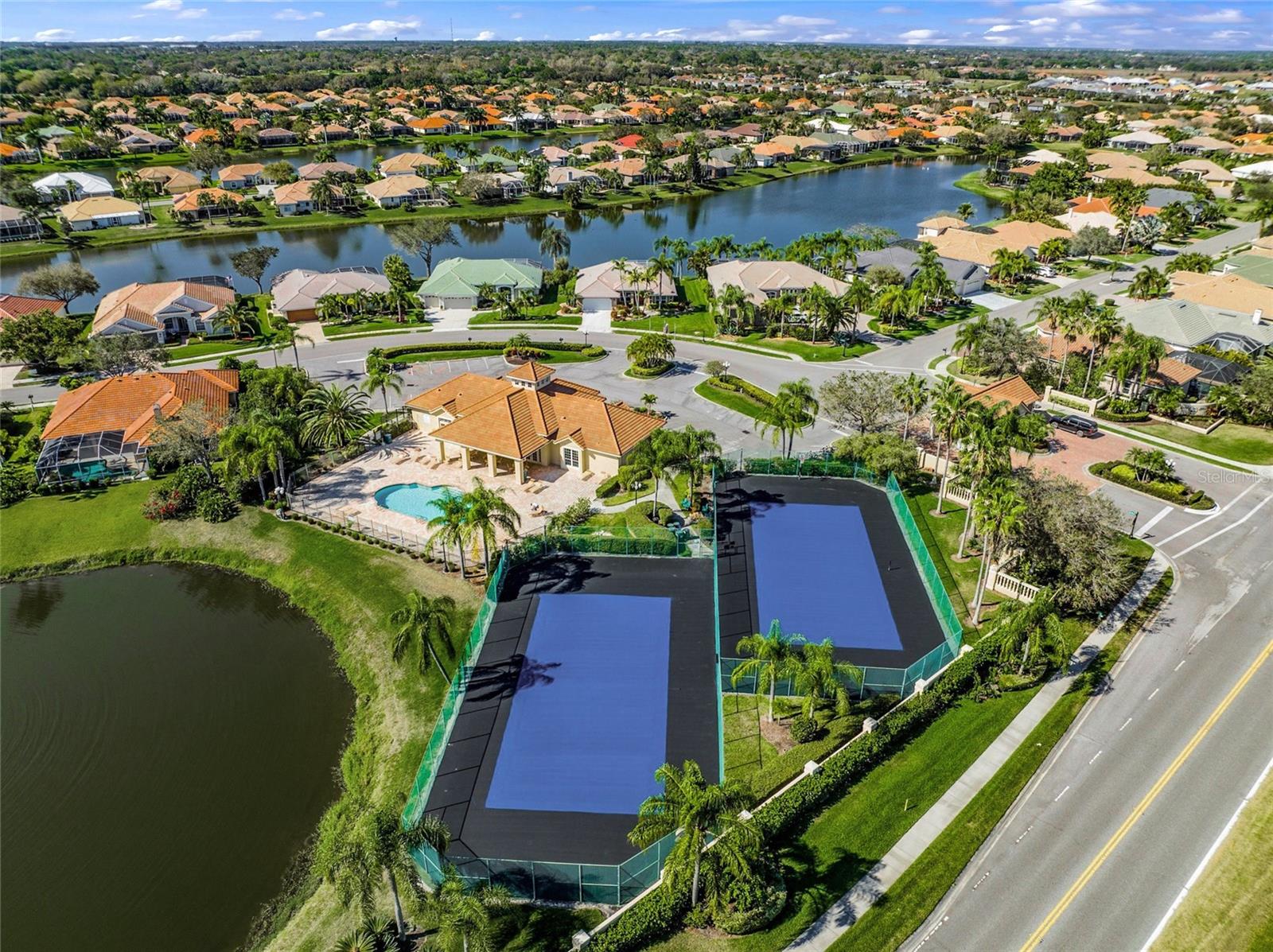 8294 BARTON FARMS BLVD, SARASOTA, FL, 34240