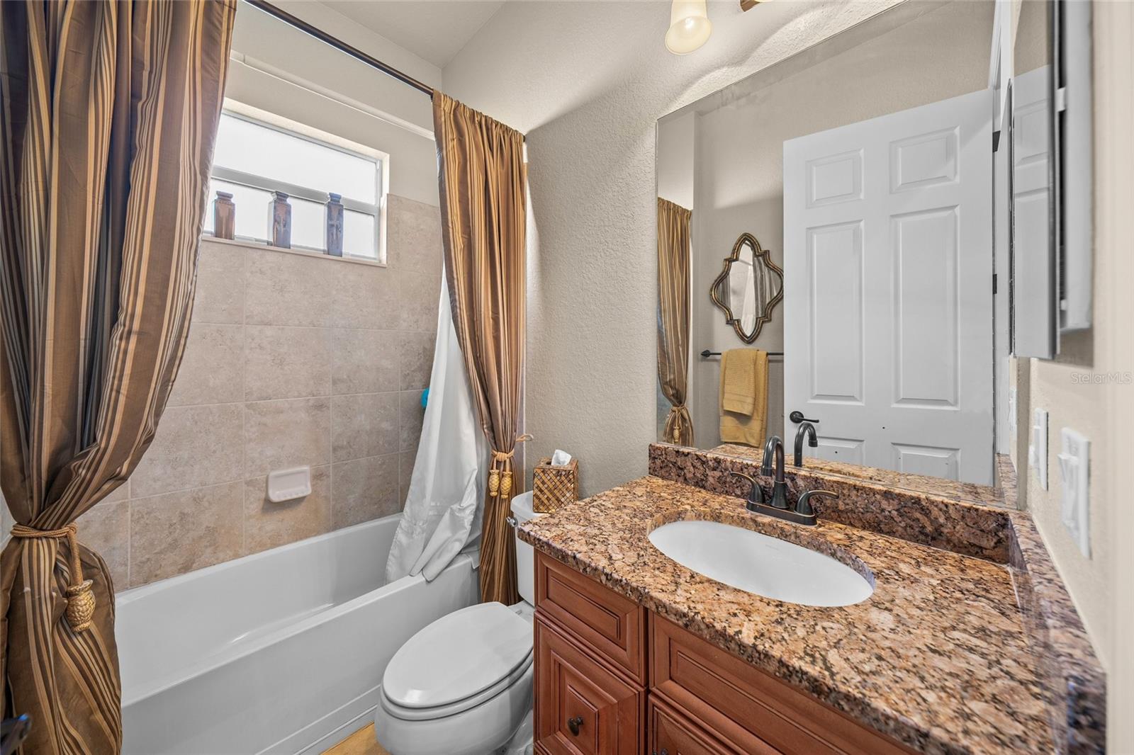 8294 BARTON FARMS BLVD, SARASOTA, FL, 34240