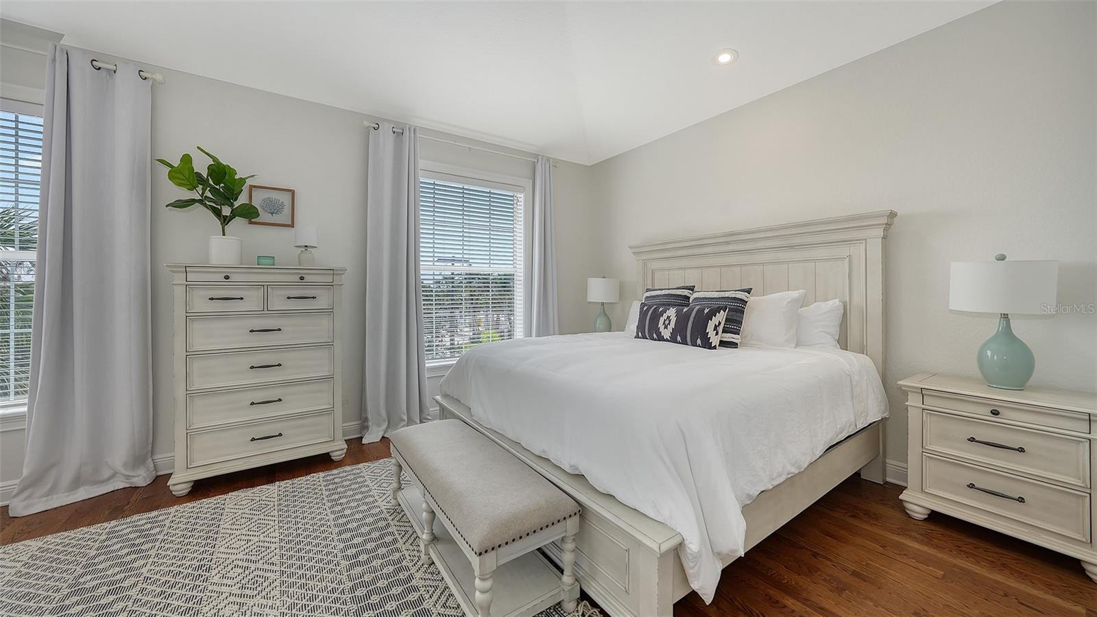 601 AVENIDA DE MAYO, SARASOTA, FL, 34242