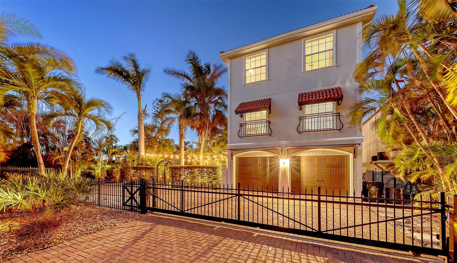 601 AVENIDA DE MAYO, SARASOTA, FL, 34242