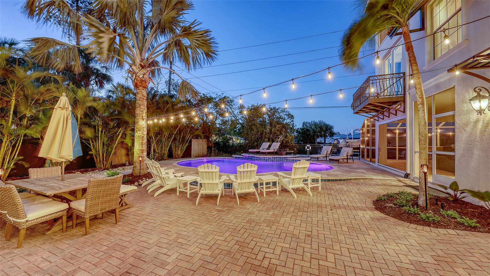 601 AVENIDA DE MAYO, SARASOTA, FL, 34242