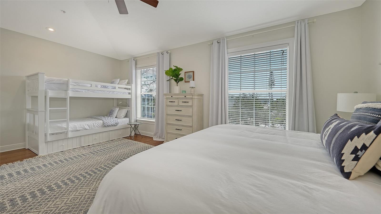 601 AVENIDA DE MAYO, SARASOTA, FL, 34242