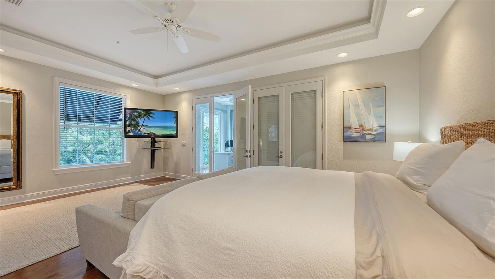 601 AVENIDA DE MAYO, SARASOTA, FL, 34242