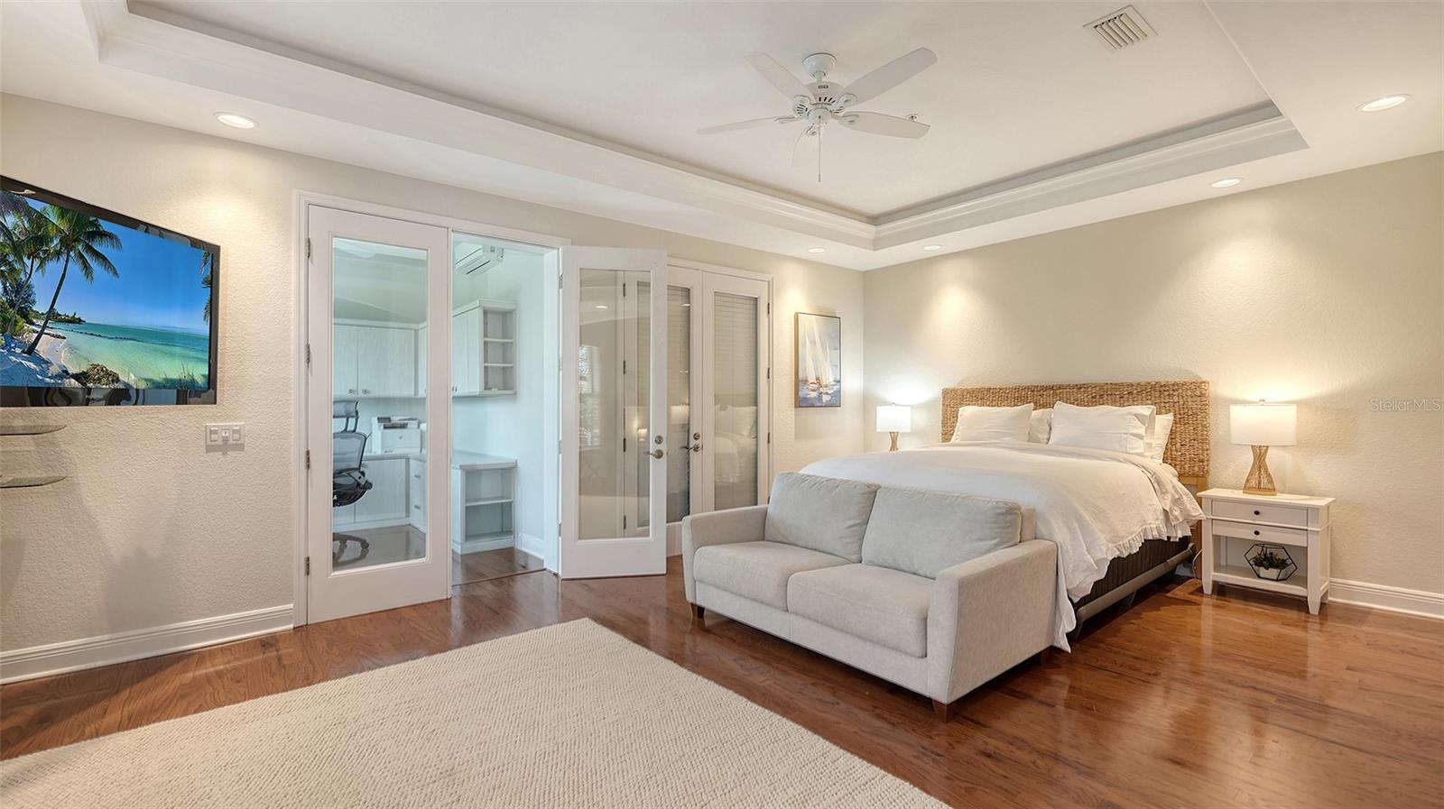 601 AVENIDA DE MAYO, SARASOTA, FL, 34242