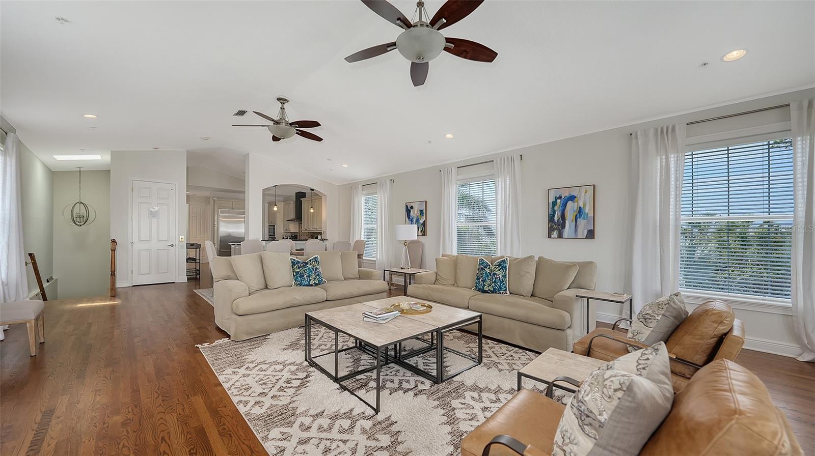 601 AVENIDA DE MAYO, SARASOTA, FL, 34242