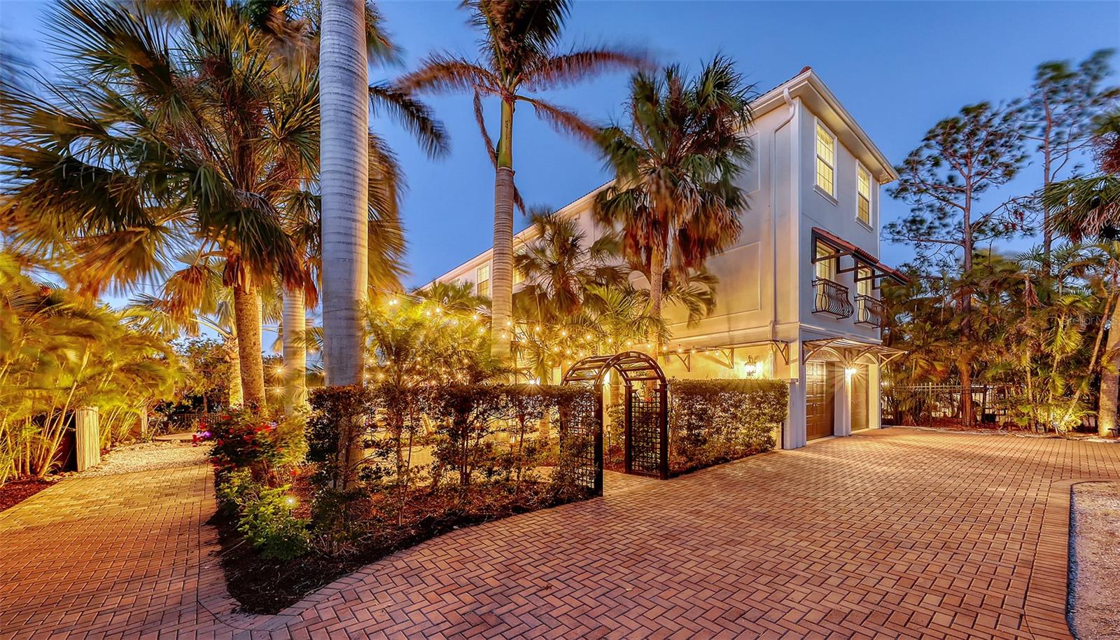 601 AVENIDA DE MAYO, SARASOTA, FL, 34242
