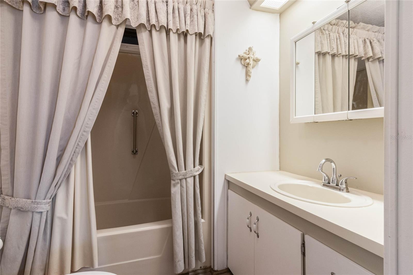 6053 SOUTHERN OAKS DR SE, WINTER HAVEN, FL, 33884
