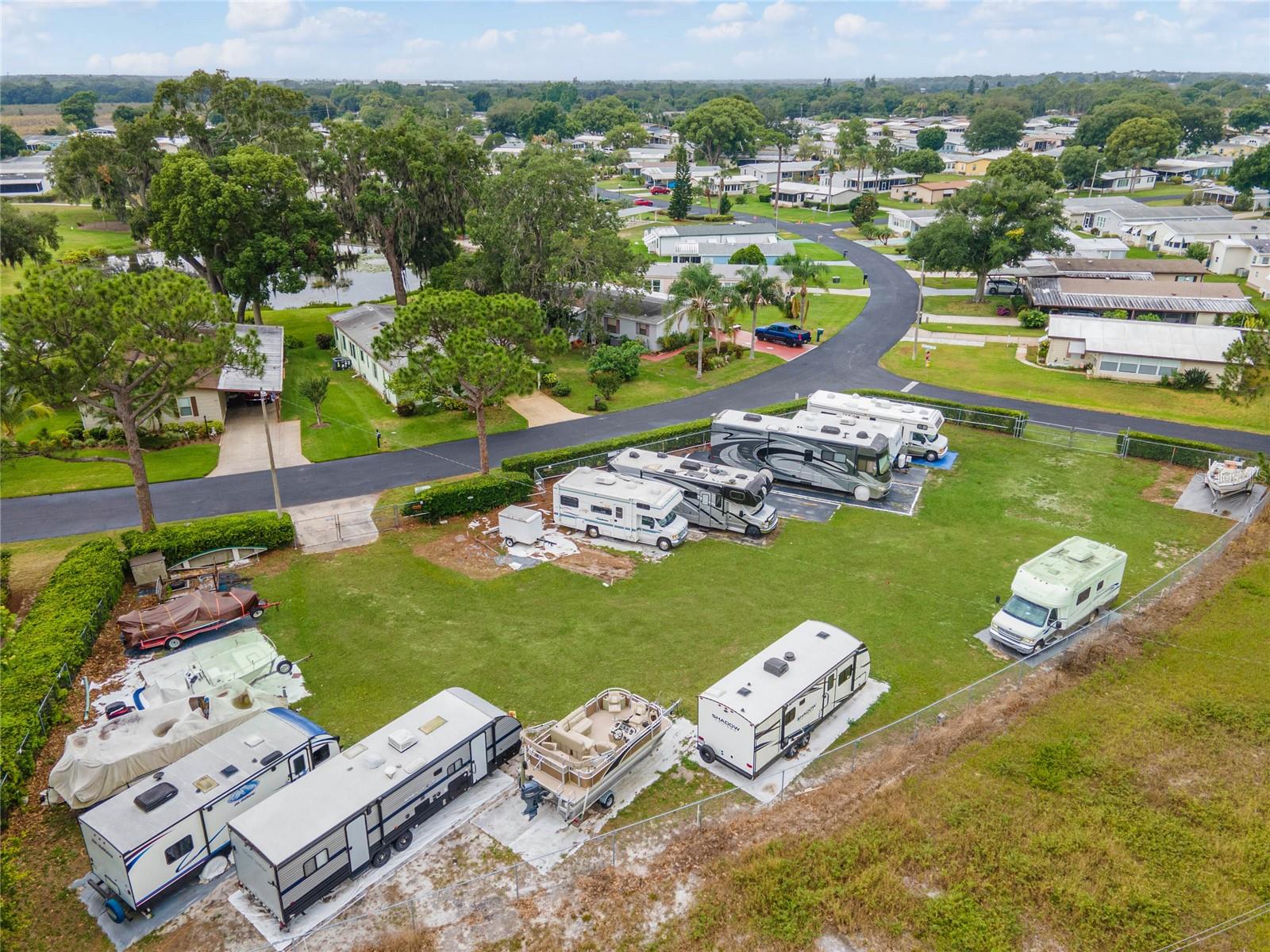 6053 SOUTHERN OAKS DR SE, WINTER HAVEN, FL, 33884