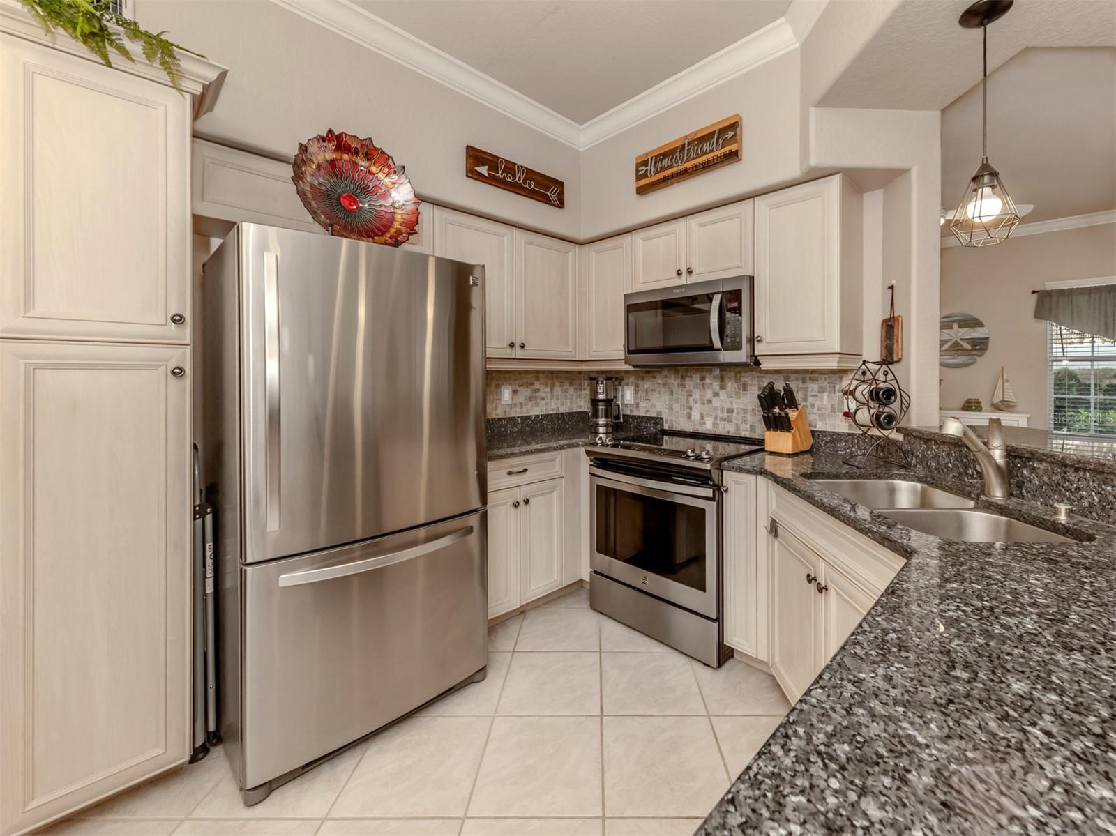 800 GARDENS EDGE DR #814, VENICE, FL, 34285