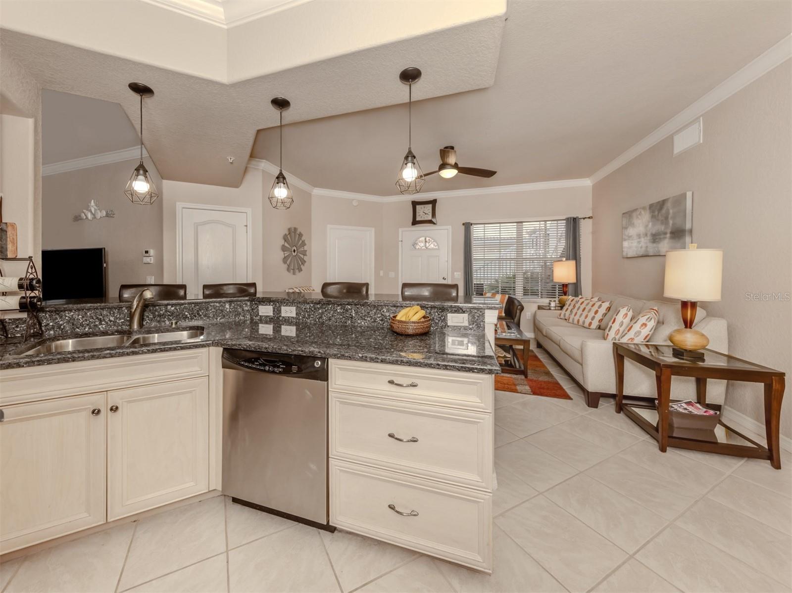 800 GARDENS EDGE DR #814, VENICE, FL, 34285